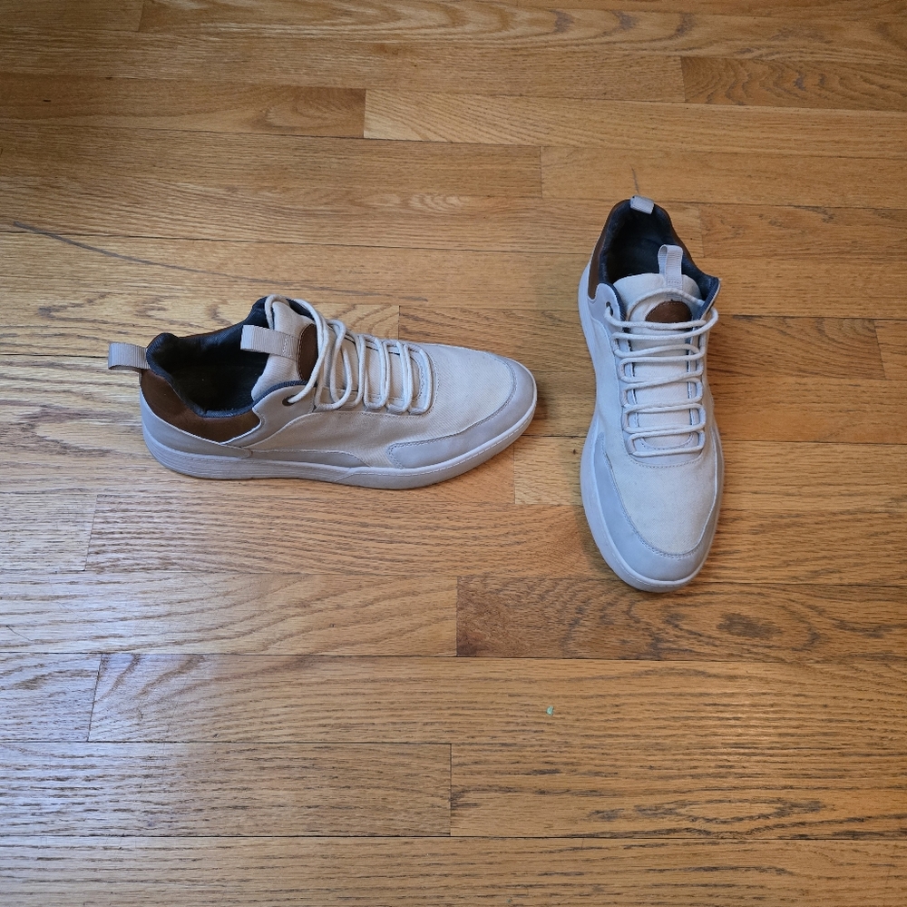 Crown Vintage Sneakers